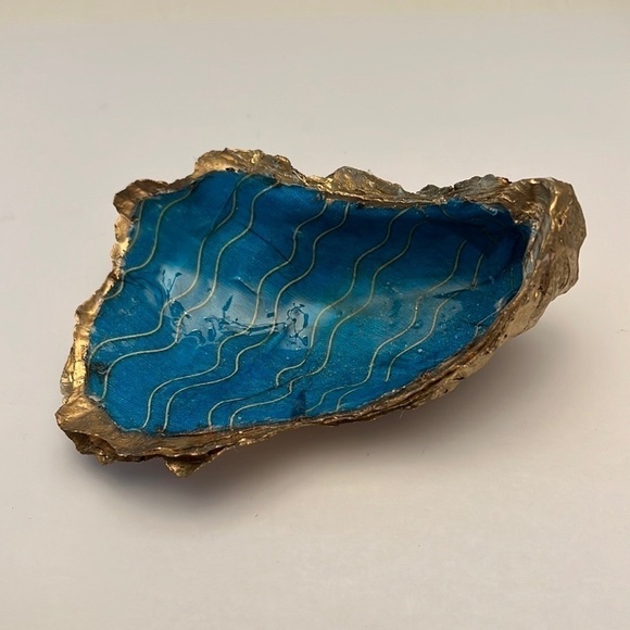 Handmade Oyster Art Shell Trinket Vanity Ring Dish Swirls - Picture 6 of 6